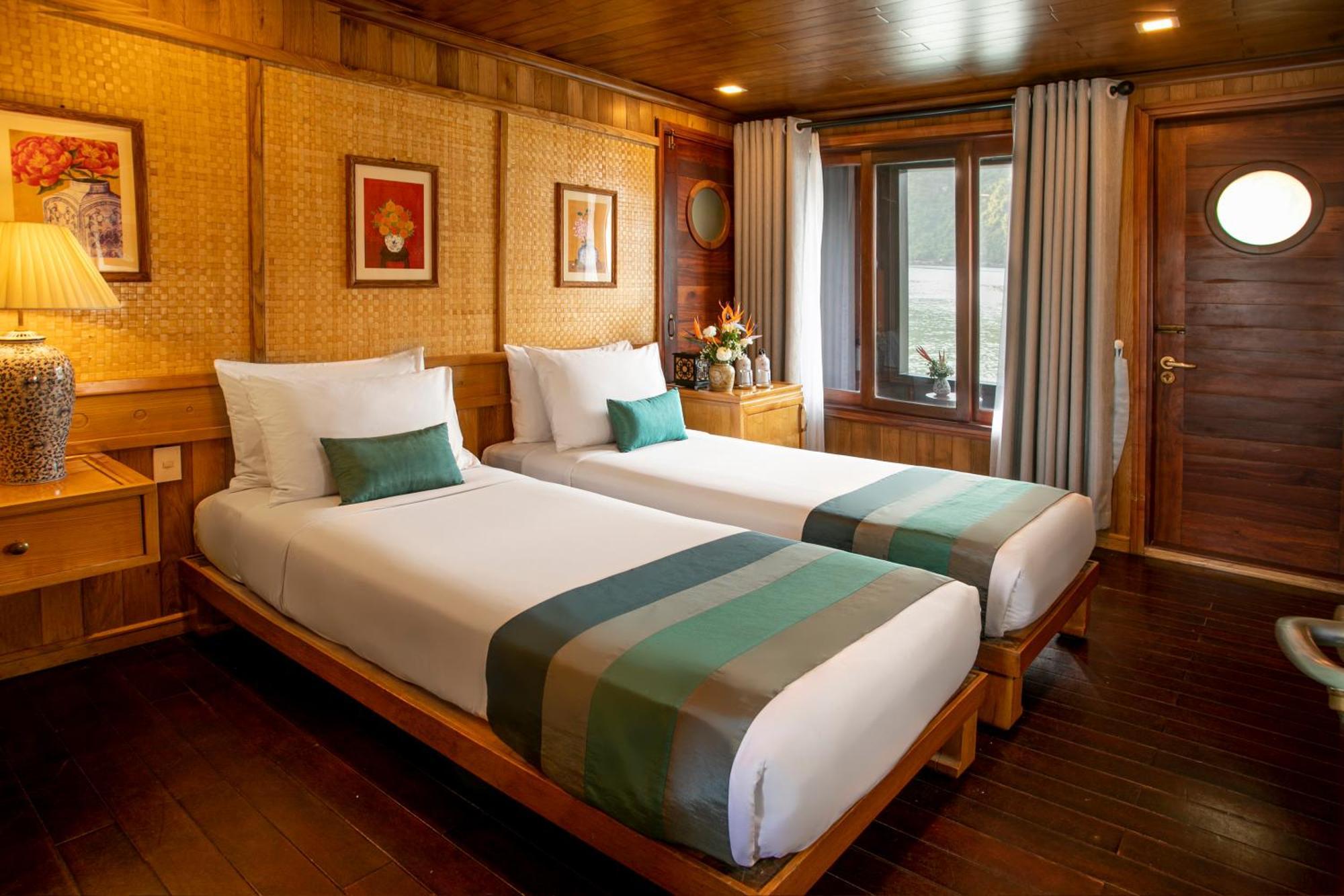 Bhaya Legend Cruises Hotel Ha Long Exterior photo